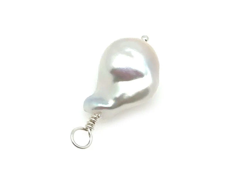 Baroque Pearl Pendant - Image 7