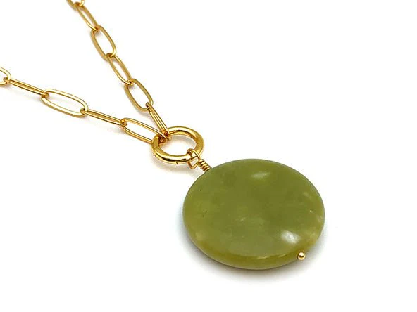 Vintage | Olive Serpentine Stone Pendant - Image 3