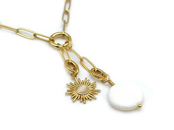 Vintage | Mother of Pearl Coin Pendant - Image 3